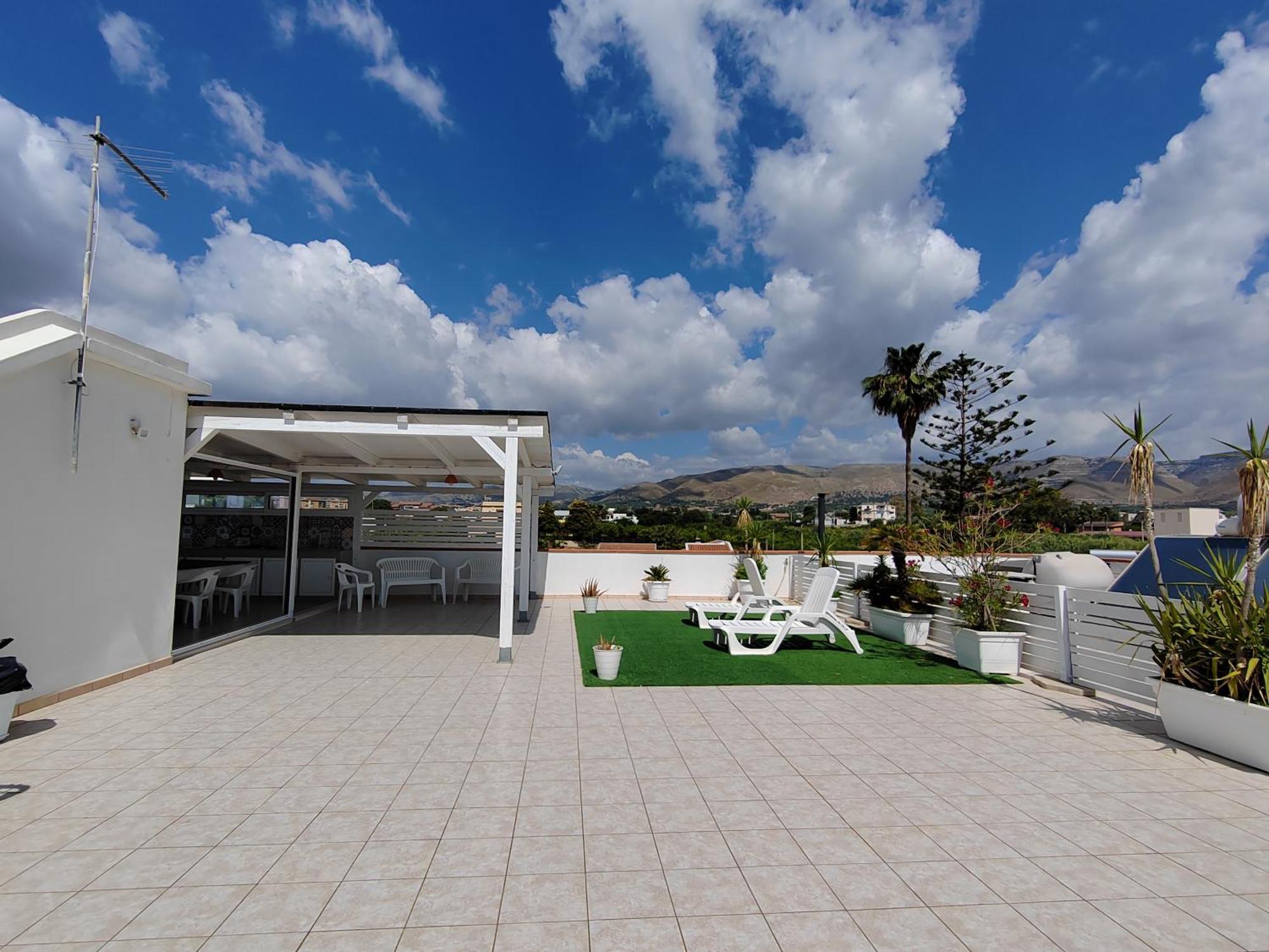 Xenia Apartment Avola
